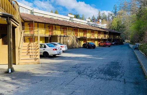 Cowichan Bay Hotel | Wessex Inn By The Sea