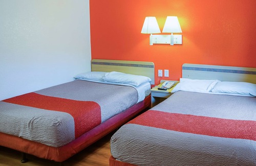 West Ashley Hotel | West Ashley Inn
