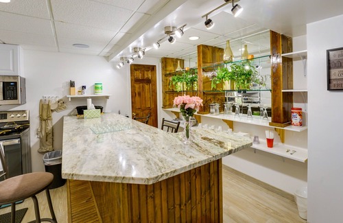 Orchard Lake Village Apartamento | West Bloomfield Retreat: Stay in Nature Preserve!