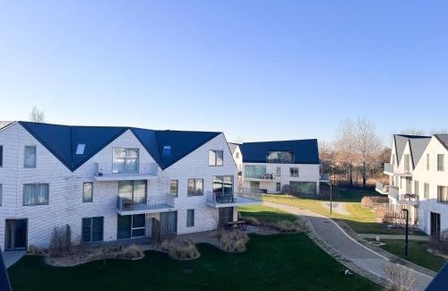 Westende Apartamento | West Bay Apartments