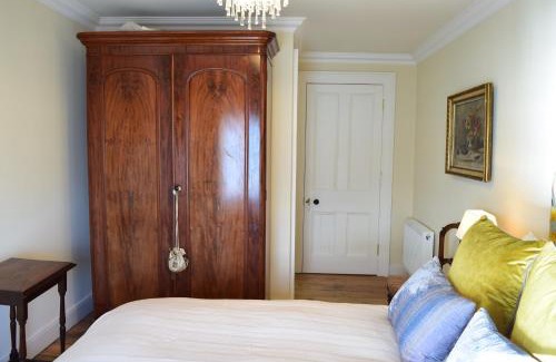Cobh Casa | West Beach House -Sea Views