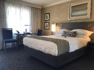 West Beach Hotel | West Beach Inn, a Coast Hotel