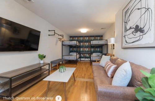 D Street - West Broadway Apartamento | West Broadway Quarters by Thatch