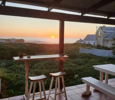Grotto Bay Casa | West Coast Seaside Getaway