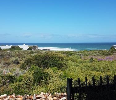 Grotto Bay Casa | West Coast Seaside Getaway