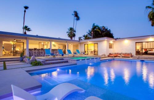 El Mirador Casa | West Elm Pool House 2018