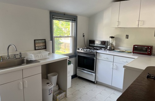 Long Branch Apartamento | West End Beach House - 5 Minute Walk To The Beach