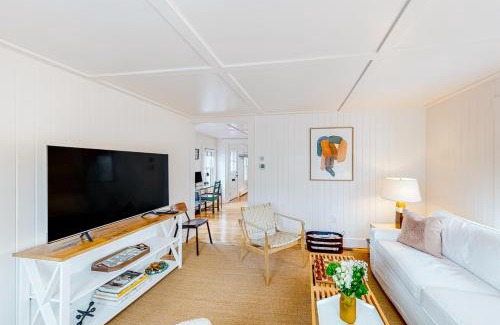 Provincetown Casa | West End Cottage