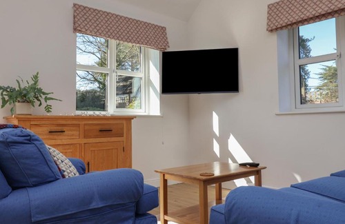 Martlesham Casa | West End