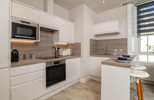 Aberdeen West End Apartamento | West End @ Netflix @ Newly Built