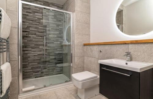 Aberdeen West End Apartamento | West End @ Netflix @ Newly Built