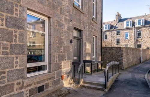Aberdeen West End Apartamento | West End @ Netflix @ Newly Built