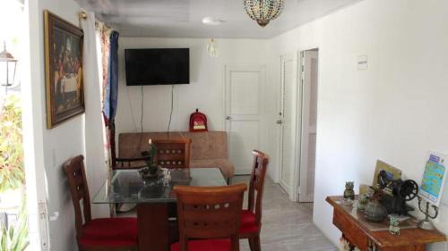 Aguamansa Casa | West Field View