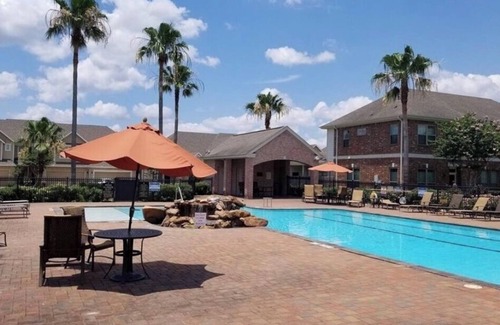 George Bush Park/Eldridge Casa | West Houston Townhome in Energy Corridor