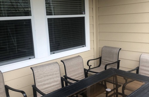 George Bush Park/Eldridge Casa | West Houston Townhome in Energy Corridor