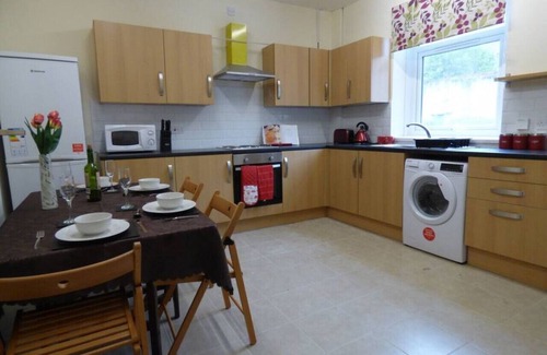 Clowne Casa | West Lea House- Chesterfield