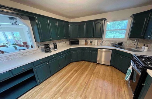 Fennville Casa | West Michigan Spanish Compound - Pool - Sport Court - Game Room - 1.7 acres