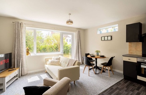 South Leigh Apartamento | West Oxfordshire Flat w/Parking | Sleeps 3
