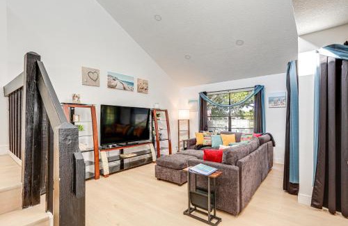 Palm Beach - West Palm Beach Casa | West Palm Beach Lake House Near Beaches!