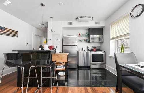 Bloomfield Apartamento | ♥West Penn Hospital★ 5★Location ♛Queen Bed~Parking Elevator - Central Location