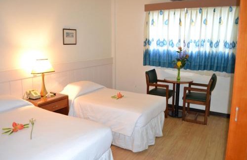 Koror Hotel | West Plaza Downtown