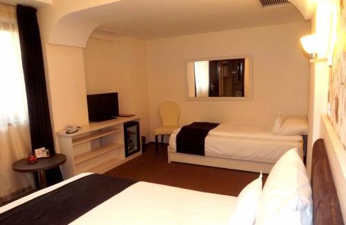Militari Hotel | West Plaza Residence