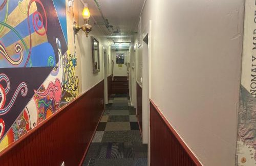 Downtown Hotel | West River House