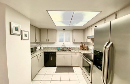 Burnt Store Marina Condominio | West's Endless Summer