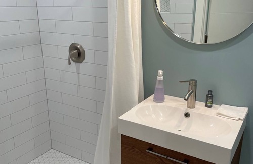 North Delridge Apartamento | West Seattle Hideaway, 5 min from downtown/stadiums
