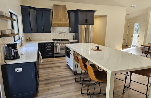 Templeton Casa | West Side 3BR/3BA - En suite layout, Pool&Hot Tub, nestled in oak covered hills!