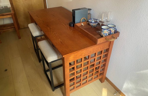 Broken Top Apartamento | West side dog-friendly cozy studio w/ private yard