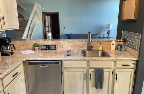 Northwest Colorado Springs Casa | ★West-Side Retreat★ 5m to Garden of the Gods & AFA