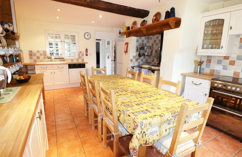 Shorwell Cabaña | VISTA AL OESTE, ideal para familias, con chimenea en Shorwell, Ref 964422