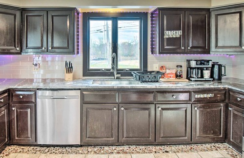 Westbrook Casa | Westbrook Retreat w/ Yard ~ 8 Mi to Portland