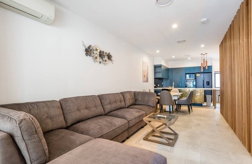 West End Casa | Westend high-end 3 bedroom Townhouse Next to River