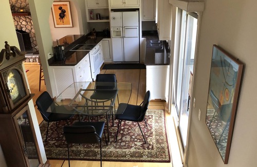 Westerly Casa | Westerly Beach House with Spectacular Views