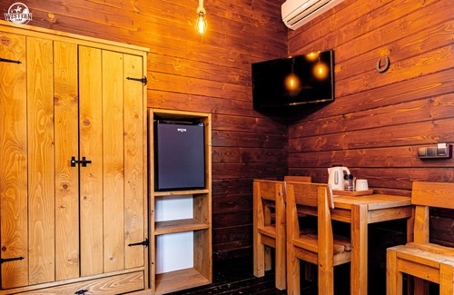 Zator Alquiler De RV | Western Camp Resort