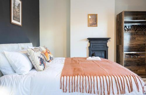 Warrington Casa | Western House - Central Warrington - Sleeps 5