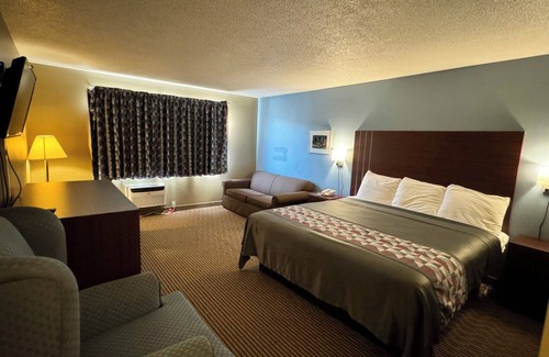 Council Bluffs Hotel | Western Inn