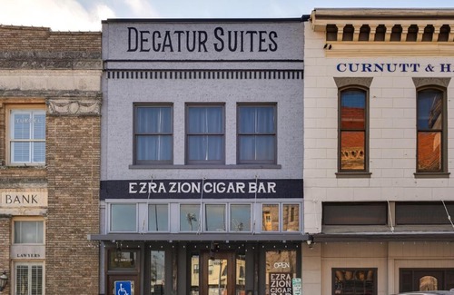 Decatur Apartamento | Western-Themed Decatur Studio on Main Street!