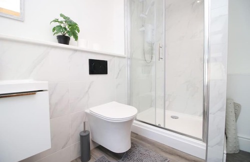 Newport Apartamento | Western Way by Tŷ SA, 1BR Apartment in Newport