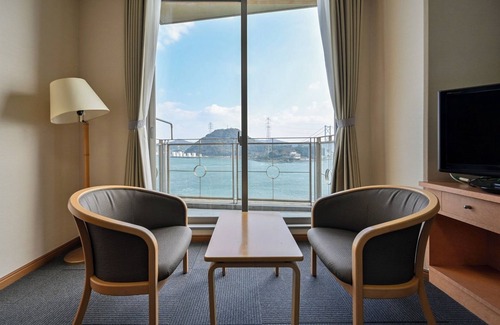 Shimonoseki Hotel | Westernstyle twin room with bath and toilet 1 / Shimonoseki Yamaguchi
