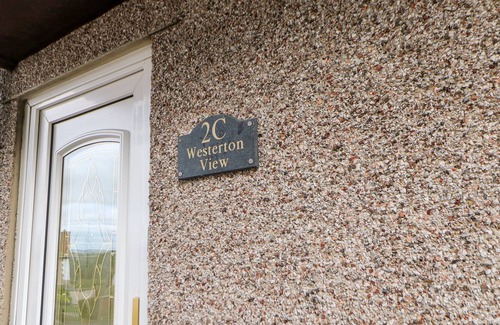 Coundon Casa | WESTERTON VIEW, pet friendly, with a garden in Coundon