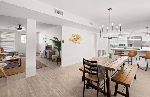 Horizons On Camelback Casa | Westgate Wonder! With Pool, Putting Green, newly remodeled!
