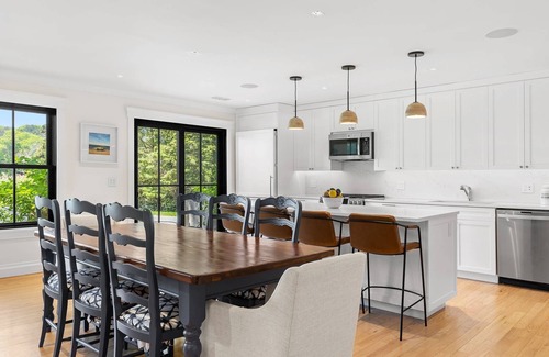 Westhampton Beach Casa | Westhampton Beach 4 bed/4 bath - large garden, heated gunite pool, dock on bay!