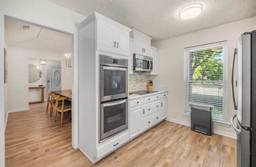 Richardson Casa | Westminster Retreat: 2 King Beds, Pool, Game room!