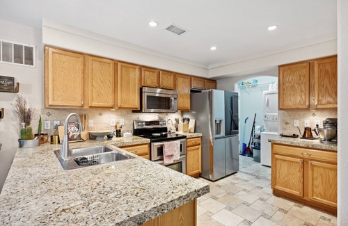 North Central Westminster Casa | Westminster Retreat - Pool & BBQ