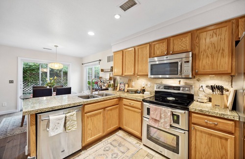 North Central Westminster Casa | Westminster Retreat - Pool & BBQ