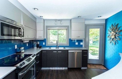 Victoria Apartamento | Westshore Pet Friendly Suite
