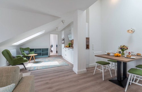 Ostseebad Kuhlungsborn Apartamento | Westside Arthotel Apartment 417 - Apartment 417